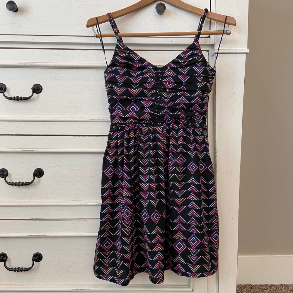 Roxy Pleated Front Geometrical Print Sundress. Size XSmall.